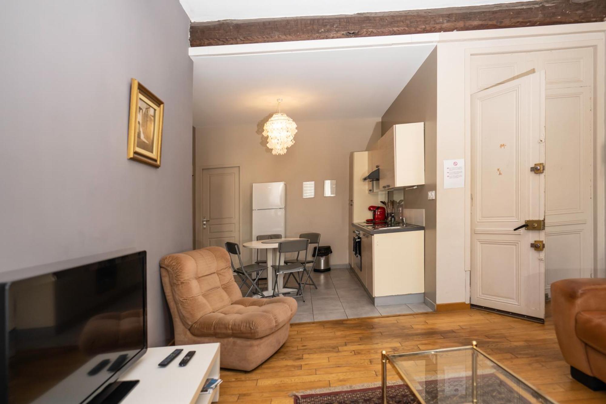 "Air D'Antan"-Meuble De Tourisme 3 Etoiles -Residence "Les Logis De Beziers"-Garage Optionnel-Coeur De Ville-Plages A 16Km ! Exterior foto